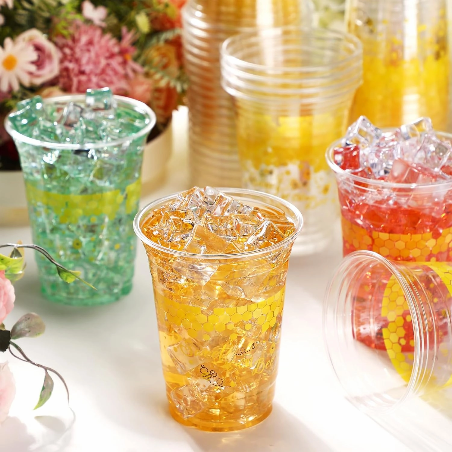 100 Pcs Bee Party Plastic Cups 16 oz Disposable Clear Honey Bee Cups Bulk Cute Drinkware for Baby Shower Birthday Party Supplies Decoration Beverage Snacks