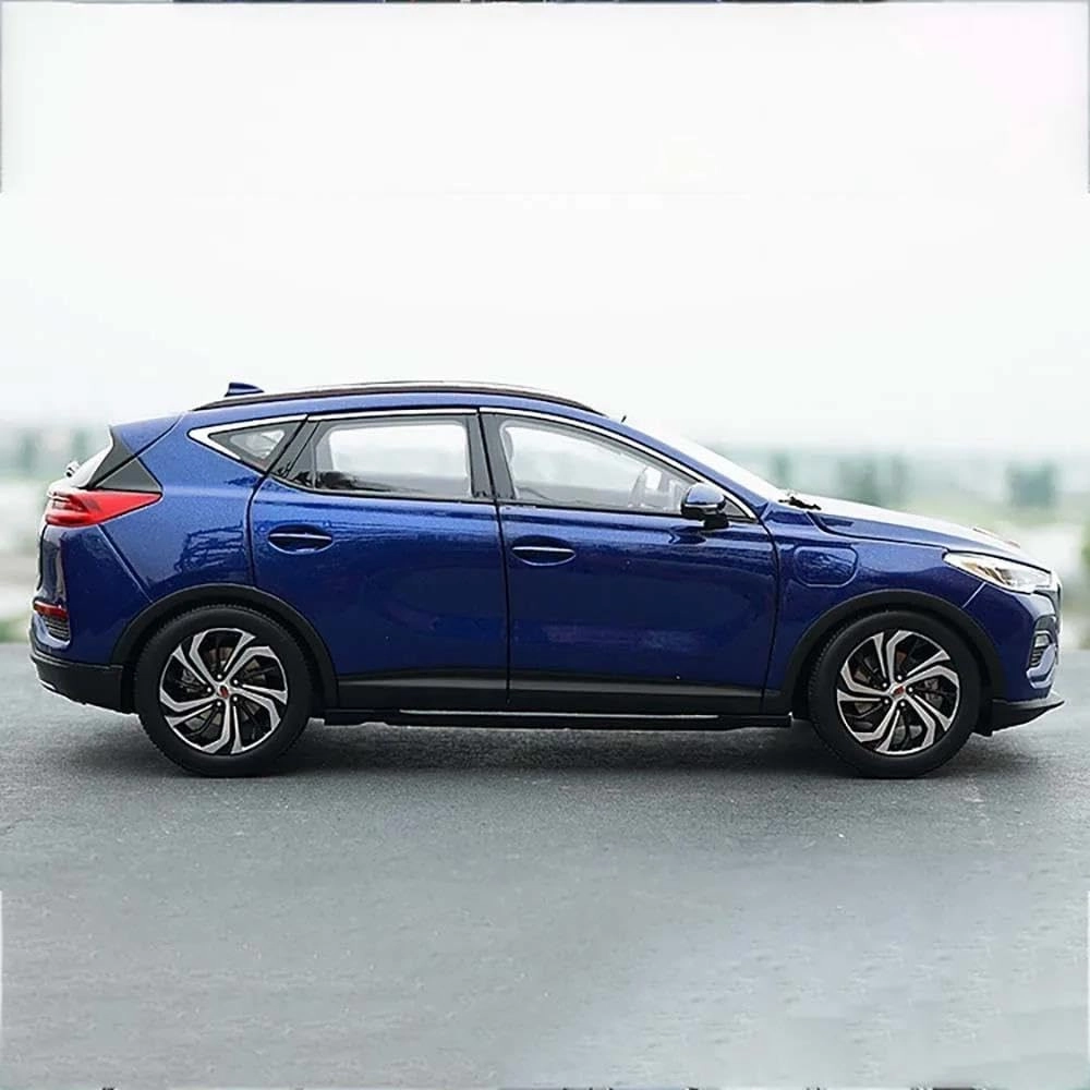 1 18 for FAW Red Flag E-HS3 Alloy Car Model Ornaments Child Hobby Fans Collect Souvenir Display Motor Vehicles Toys(White)