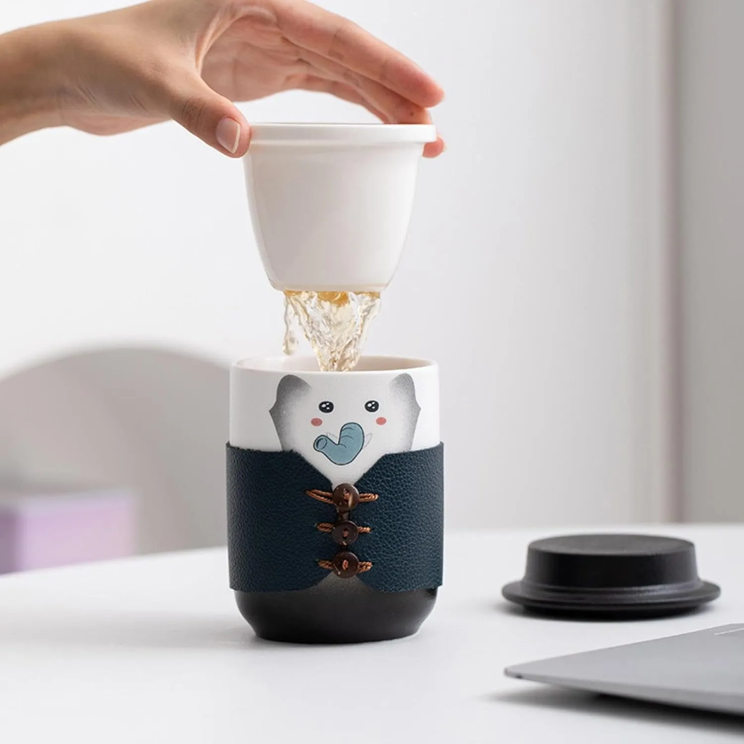 350ml/12oz Creative Cute Pet Ceramic Cap Mug Cute Couple Office Tea Separation Cup-Gentleman's Cup (Deer) Travel Bag