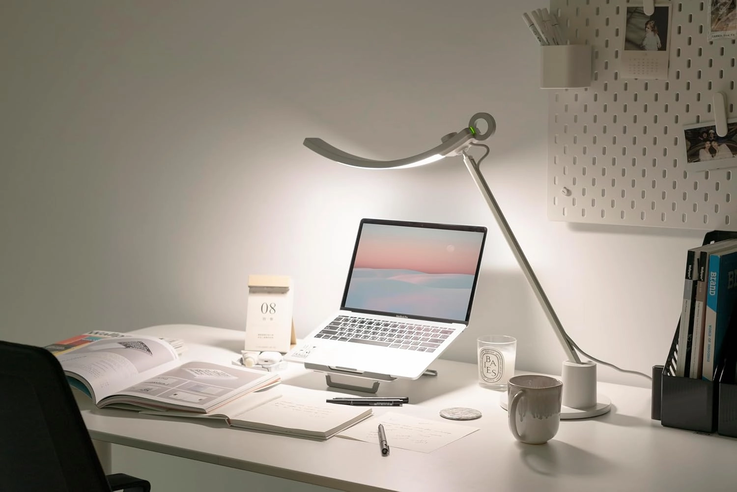BenQ e-Reading Desk Lamp Genie | Eye-Caring for Home Office, Reading, Study, Craft | Ultrawide, Bright, Dimmable with 13 Color Modes | Adjustable Arm | Matte Silver
