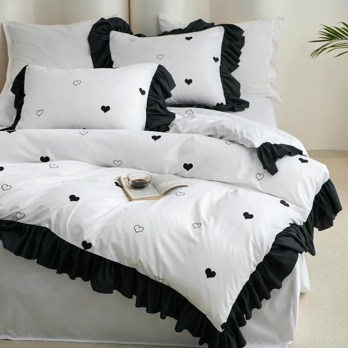 Black and White Duvet Cover Set Full Kids Love Heart Duvet Cover Princess Ruffle Comforter Cover Teens Girls Lovely Heart-Shaped Bedding Soft Brushed Microfiber Wide Ruffled 80x90 Duvet Cover
