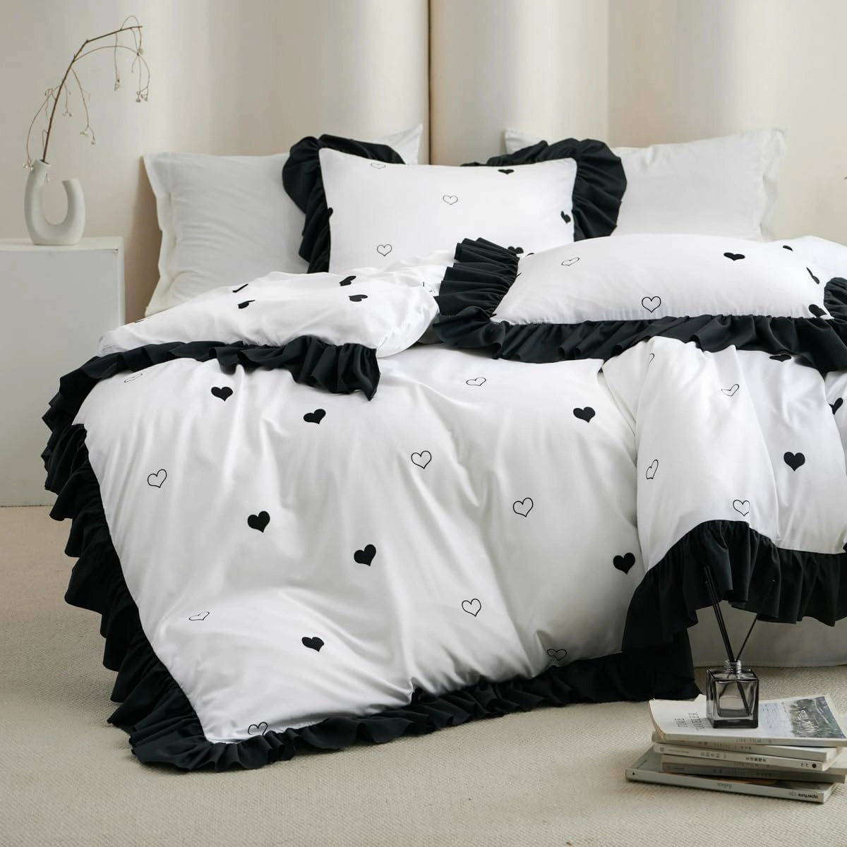 Black and White Duvet Cover Set Full Kids Love Heart Duvet Cover Princess Ruffle Comforter Cover Teens Girls Lovely Heart-Shaped Bedding Soft Brushed Microfiber Wide Ruffled 80x90 Duvet Cover