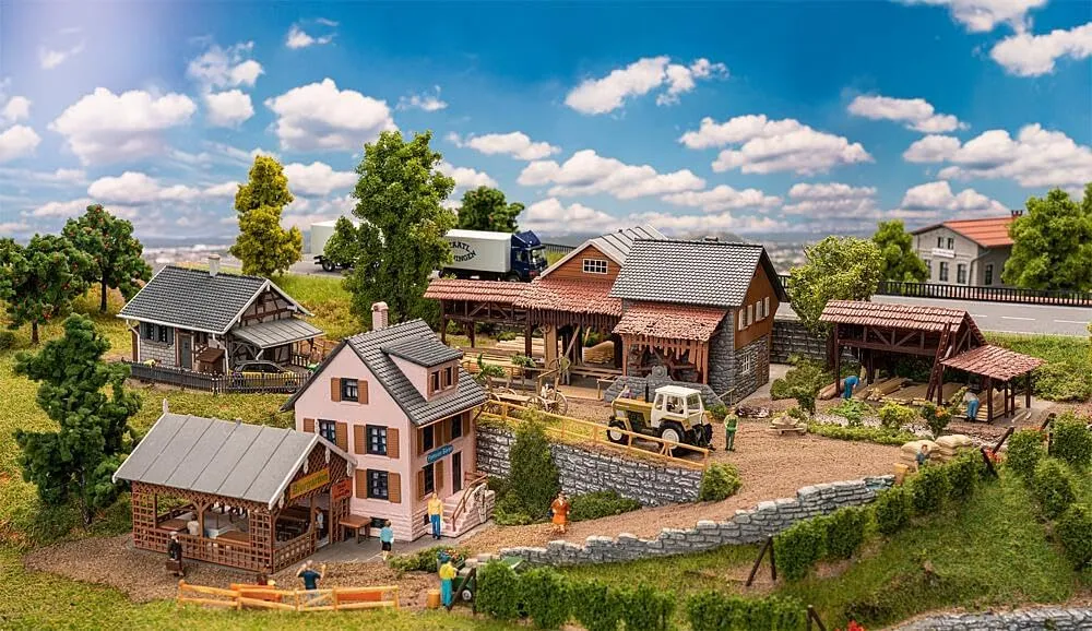 Faller 1/87 ACTIESET ZAGERIJ Building Kit for Kids, Scale 1:87, Ages 6 , Size 268.0 mm x 375.0 mm x 52.0 mm