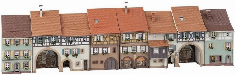 FALLER Building Kit of 6 Old-Town Relief Houses - N Scale 1:160, Plastic and Paper, Unisex-Children, New