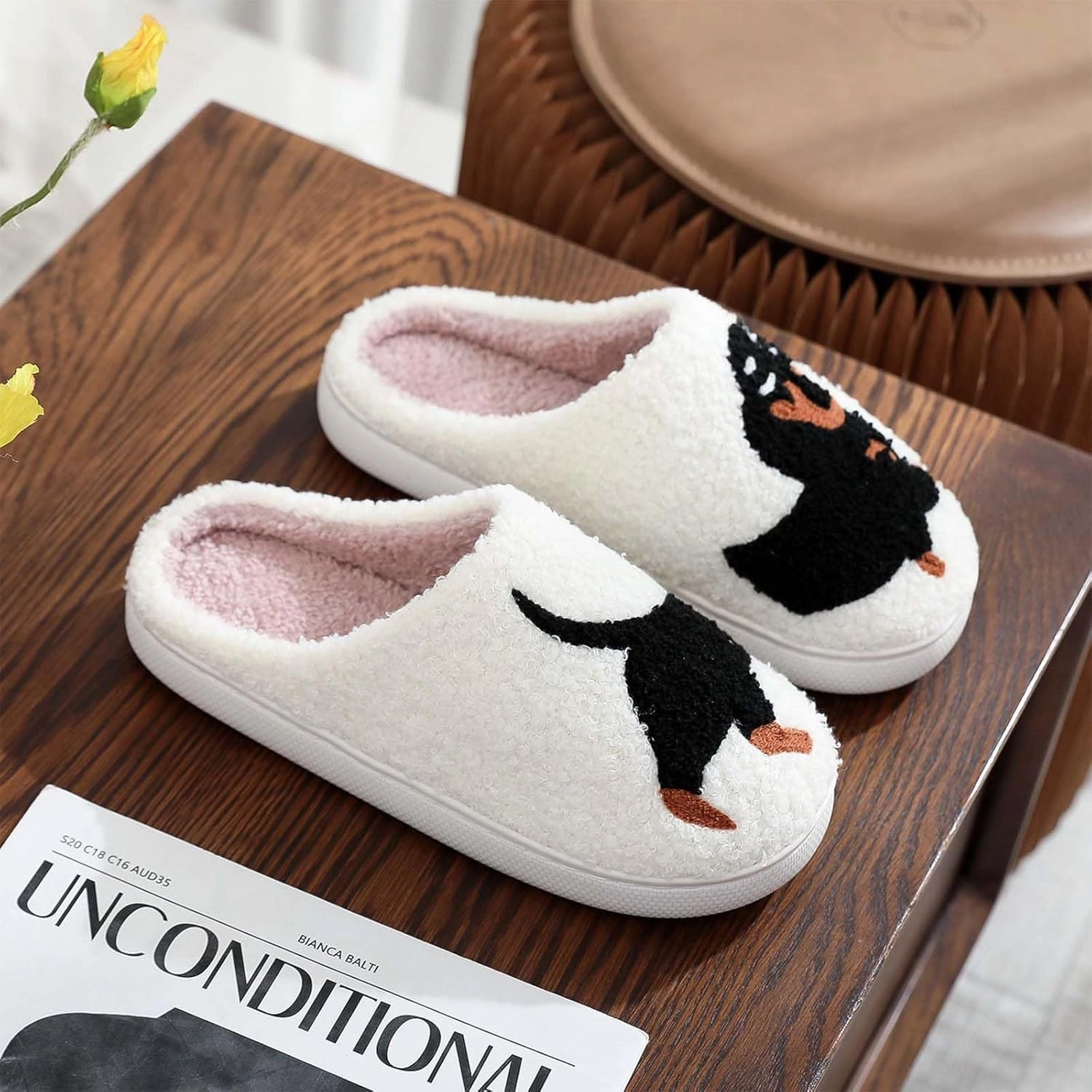 Highland Cow Slippers for Women Plush Scottish Highland Cow Animal Slippers Warm Non Slip Home Indoor Slippers