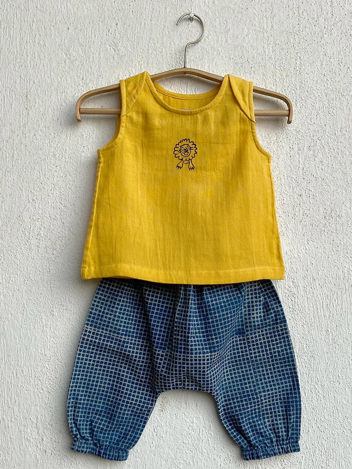 Organic Zoo Jhabala Angarakha With Pant Indigo