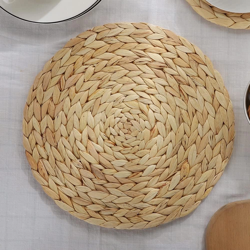 Place Mmats for Table，Placemats, Placemats Natural Gourd Grass Weave Placemats for Dining Table Set of 2,Heat Non Slip Kitchen Dinner Mats Round Weave Table Mats Eco Friendly Decorate Coaster(4.3 in)