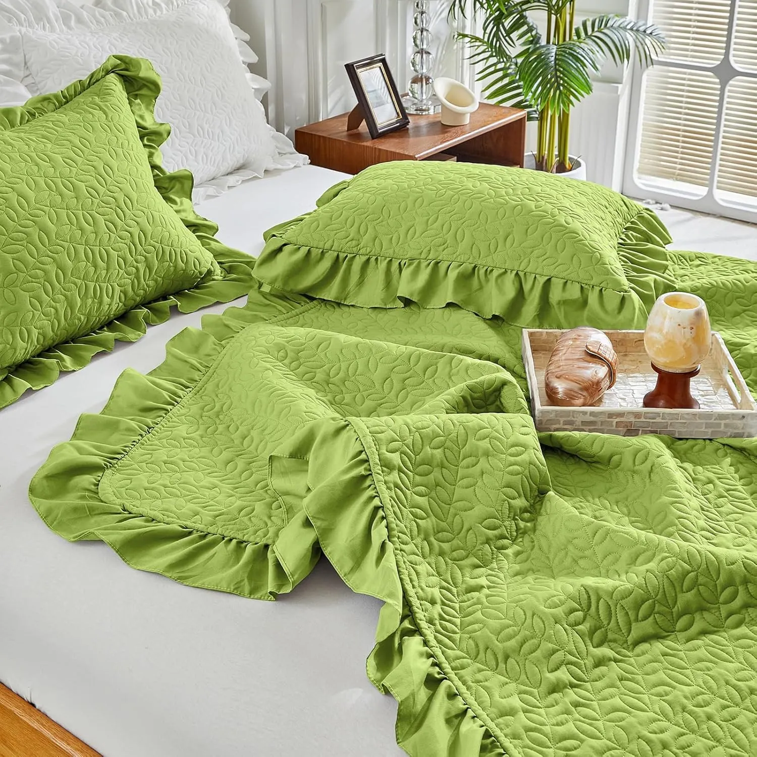 Ruffled Quilt Set Queen Size 96 * 96in - 3 Pieces Solid Shabby Chic Farmhouse Ruffle Bedding Rustic Coverlet & Sets Lightweight Fluffy Summer Oversized Bedspread with Shams for Women Men - Green