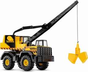 Tonka Steel Classics Mighty Crane - Made with Steel & Sturdy Plastic, Yellow Toy Construction Truck, Boys and Girls, Kids, Toddlers, Ages 3 